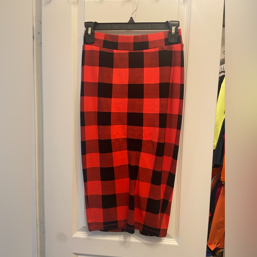 Red and black buffalo plaid pencil skirt